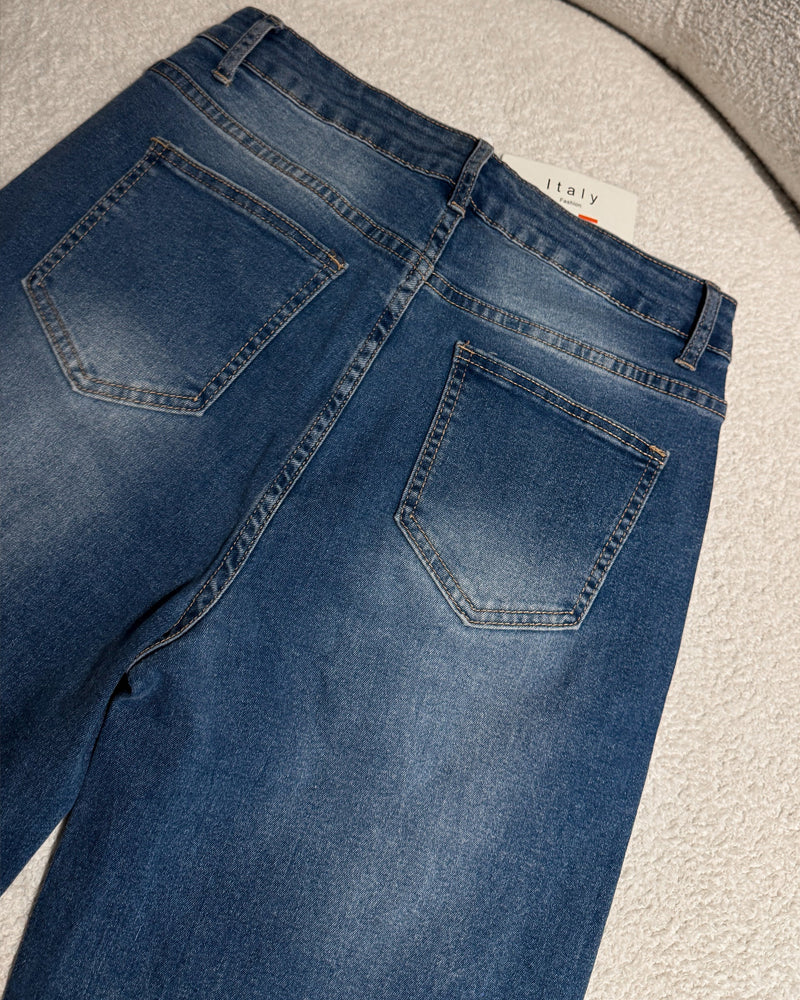 Diamond Front Casual Straight Jeans