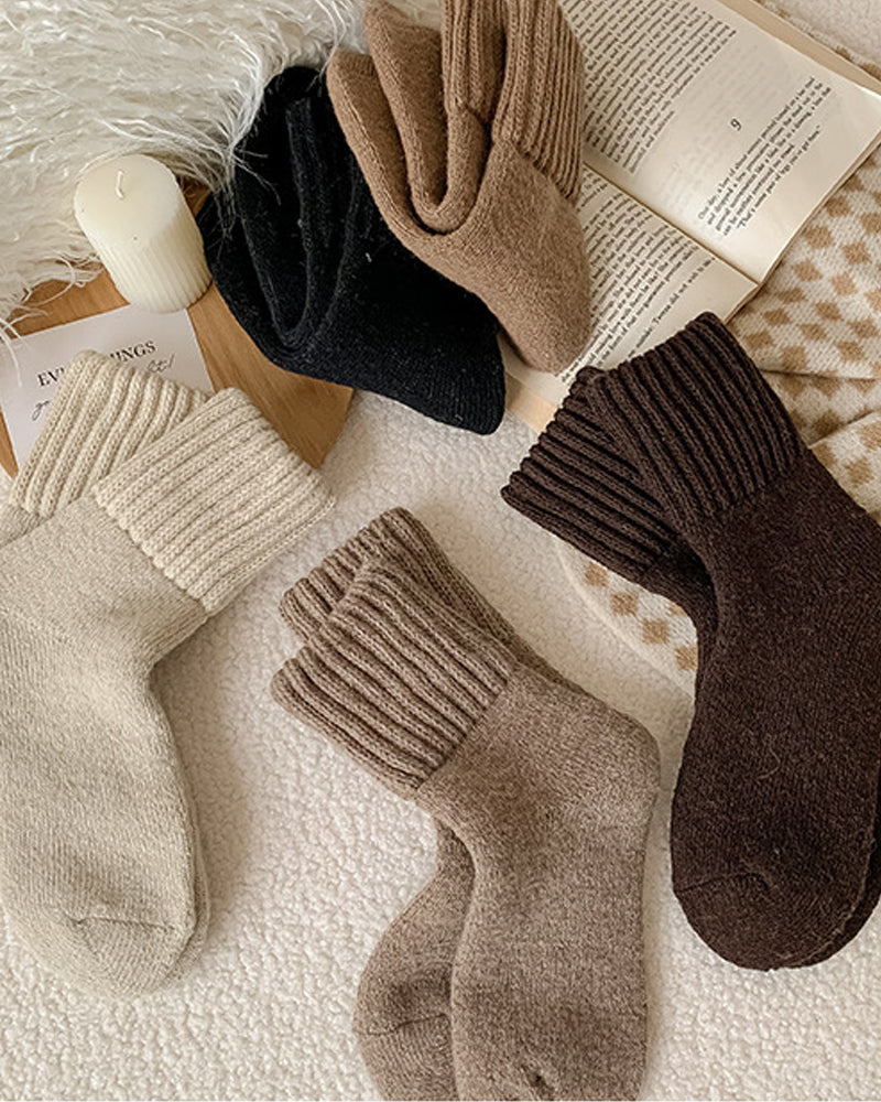 5-Pack Warm Thick Knit Soft Casual Mid-Tube Plush Socks