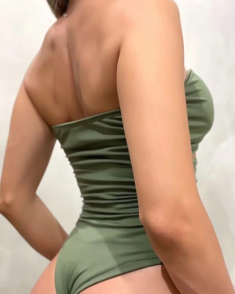 Sexy hollow metal buckle decoration beach vacation one-piece swimsuit