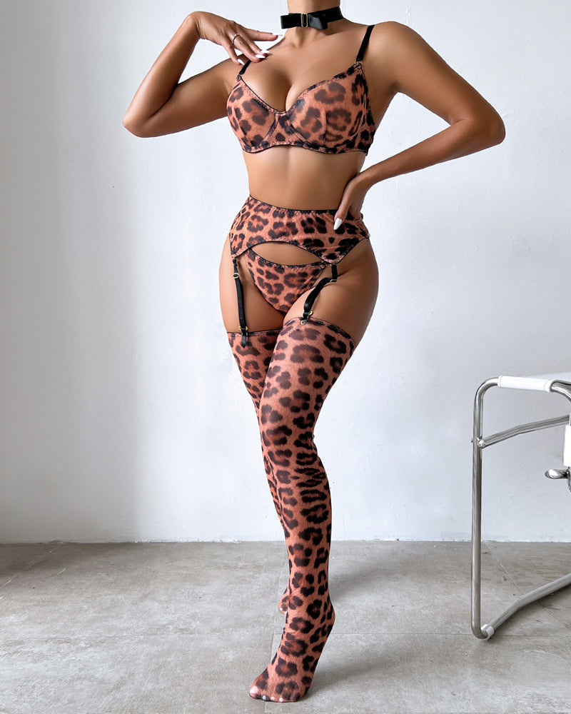Sexy Leopard Push-Up Bra Underwear Thong Set With Stockings and Choker 6 Pieces Set