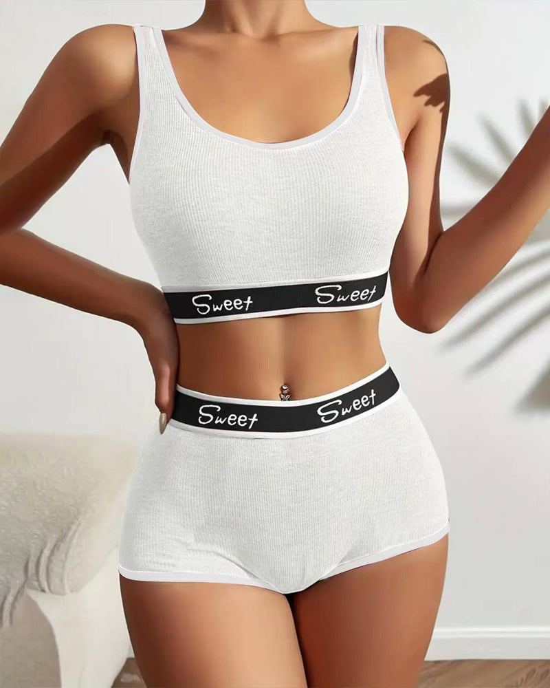 Yoga Letter Tape Contrast Bra and Boxer Briefs Casual Sports Set