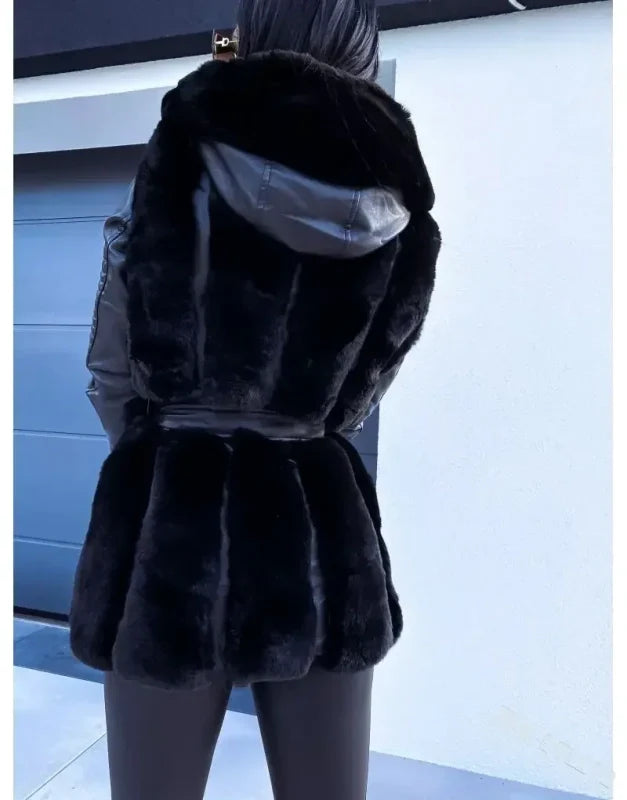 2024 Chic Fur Coat - Elevate Your Style!